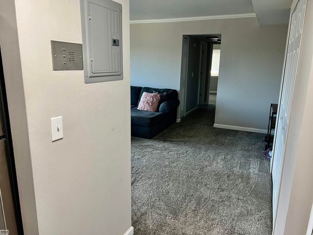 532 Riviera Drive, St Clair Shores, MI 48080