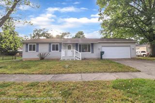 3222 Leawood Drive, Lansing, MI 48910