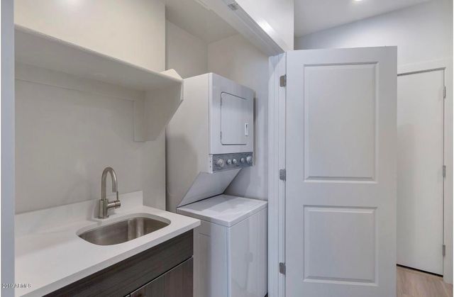 2015 N 50th Street 35, Phoenix, AZ 85008