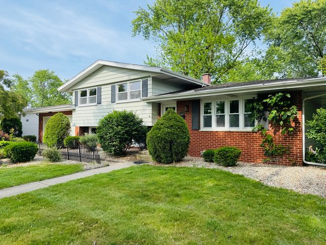 18947 Ridgewood Avenue, Lansing, IL 60438
