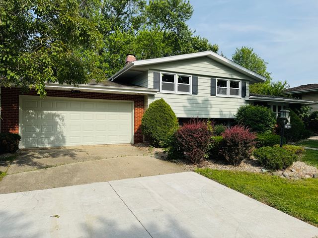 18947 Ridgewood Avenue, Lansing, IL 60438