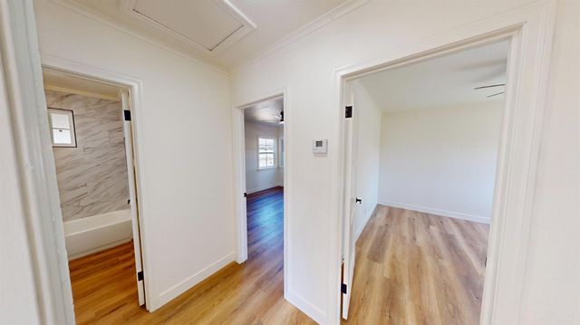 2033 Mayfair Drive E, Fresno, CA 93703