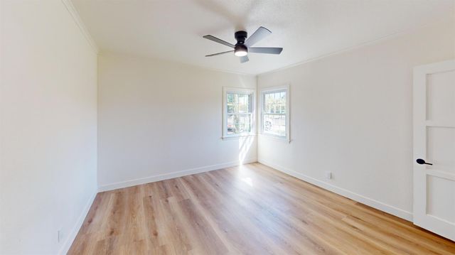 2033 Mayfair Drive E, Fresno, CA 93703
