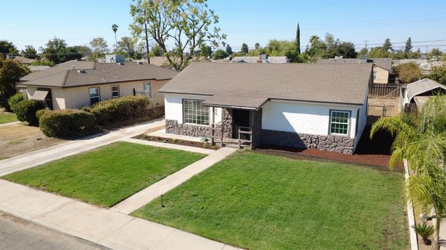 2033 Mayfair Drive E, Fresno, CA 93703