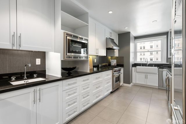 1100 Sacramento Street 404, San Francisco, CA 94108