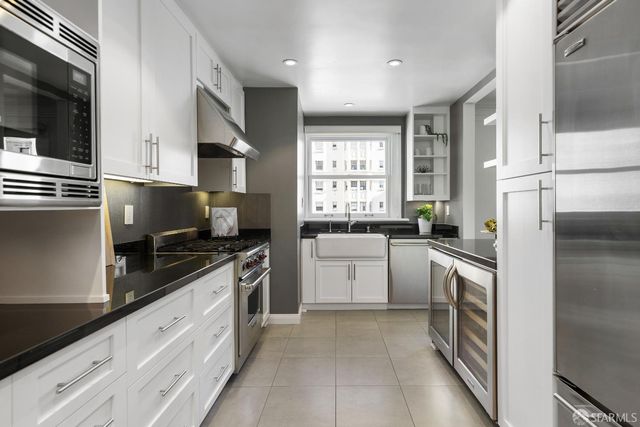 1100 Sacramento Street 404, San Francisco, CA 94108