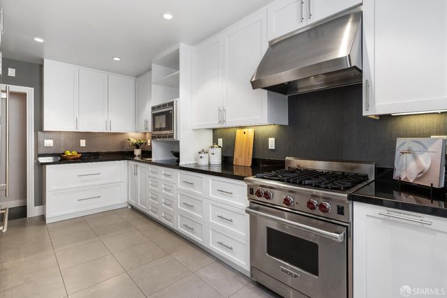 1100 Sacramento Street 404, San Francisco, CA 94108