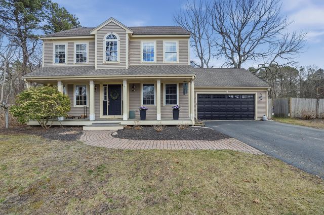 3 Dover Lane, Buzzards Bay, MA 02532