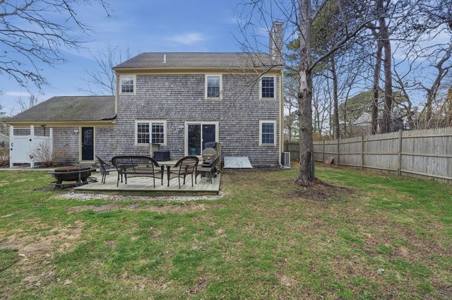3 Dover Lane, Buzzards Bay, MA 02532