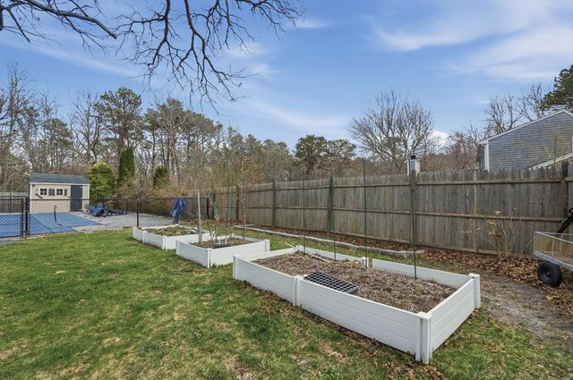 3 Dover Lane, Buzzards Bay, MA 02532