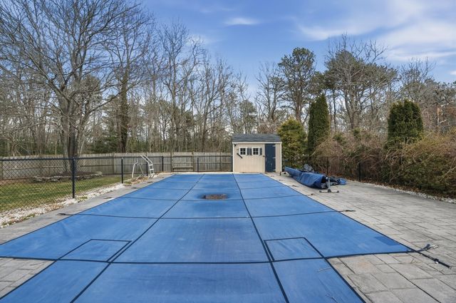 3 Dover Lane, Buzzards Bay, MA 02532