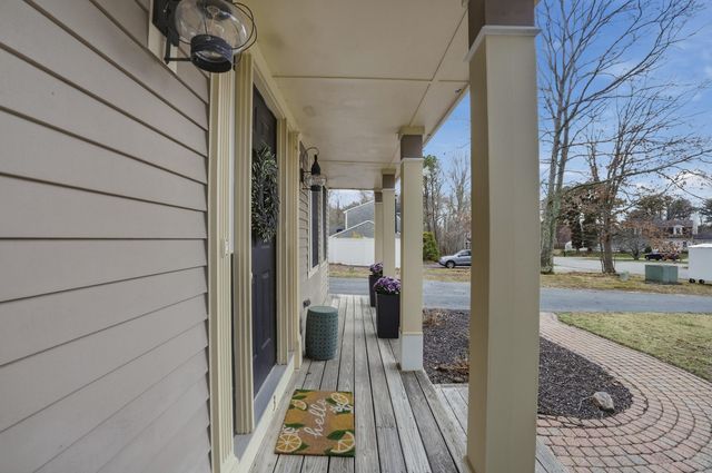 3 Dover Lane, Buzzards Bay, MA 02532