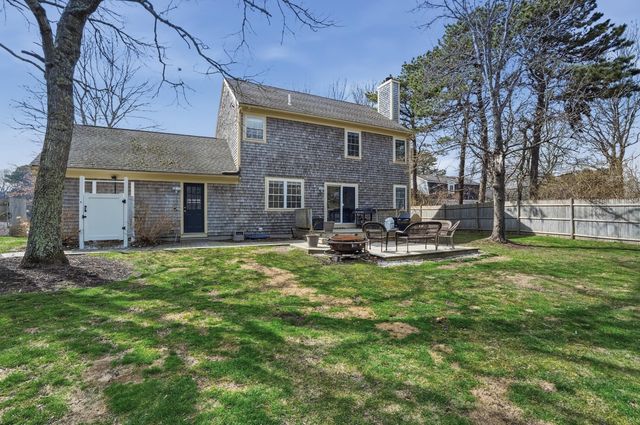 3 Dover Lane, Buzzards Bay, MA 02532