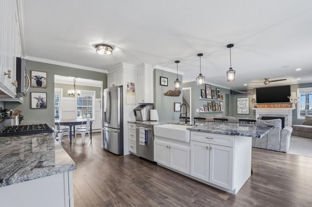 3 Dover Lane, Buzzards Bay, MA 02532