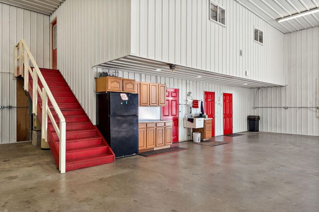 4191 E 400 S, La Porte, IN 46350