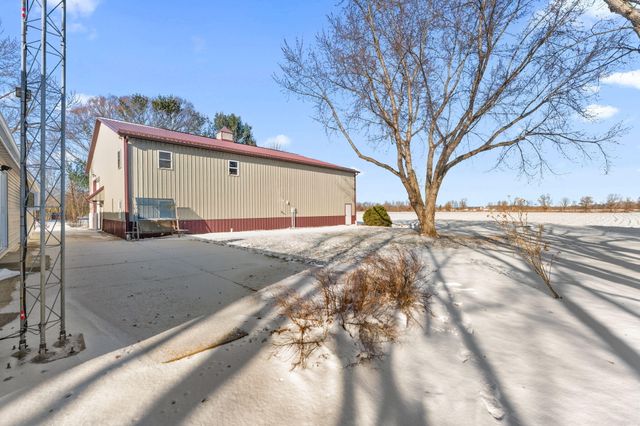 4191 E 400 S, La Porte, IN 46350