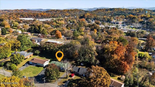 308 Centeroak Drive, Knoxville, TN 37920