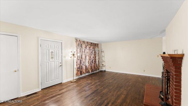 308 Centeroak Drive, Knoxville, TN 37920