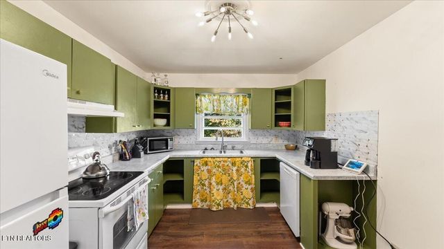 308 Centeroak Drive, Knoxville, TN 37920