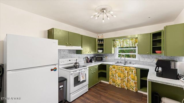 308 Centeroak Drive, Knoxville, TN 37920