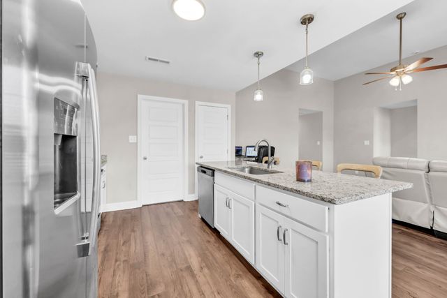 533 Lucky Ln, Clarksville, TN 37042