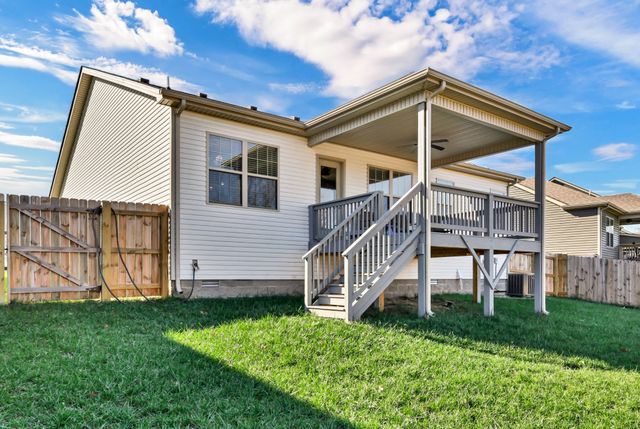 533 Lucky Ln, Clarksville, TN 37042