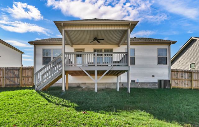 533 Lucky Ln, Clarksville, TN 37042