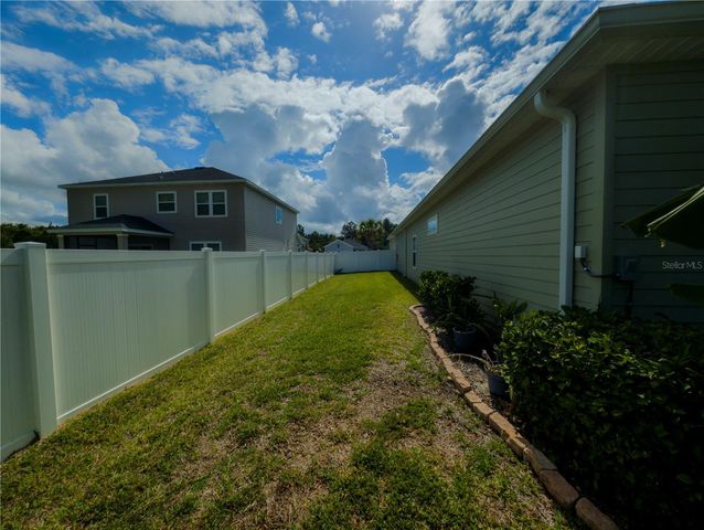 2022 NW 44TH COURT ROAD, Ocala, FL 34482