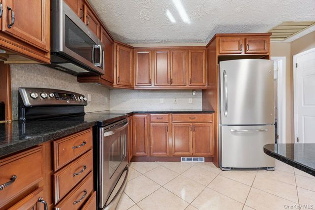 667 Milltown Road, Brewster, NY 10509