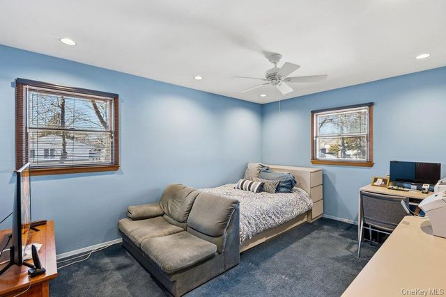 29 Munson Court, Melville, NY 11747