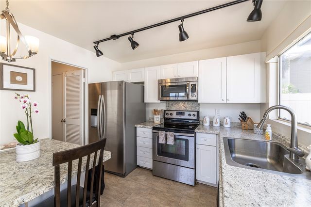 91-1018 Laulauna Street 124, Ewa Beach, HI 96706