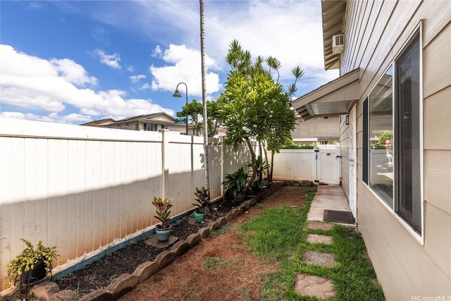 91-1018 Laulauna Street 124, Ewa Beach, HI 96706