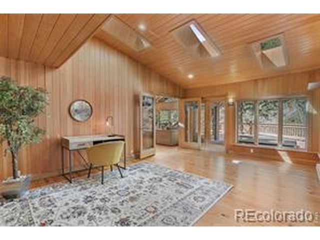 746 Riverside Dr, Lyons, CO 80540