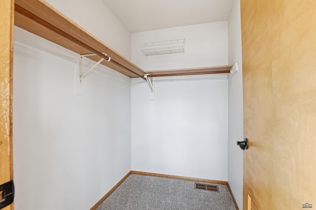 6548 BEVERLY DR, Rapid City, SD 57701