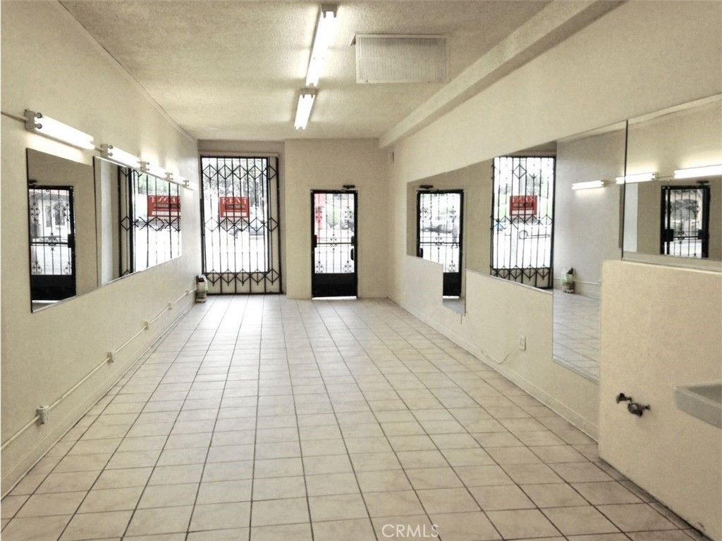 3288 Tweedy Boulevard B, South Gate, CA 90280 — photo 3