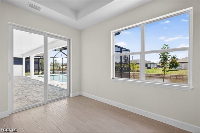 122 SW 21st TER, Cape Coral, FL 33991