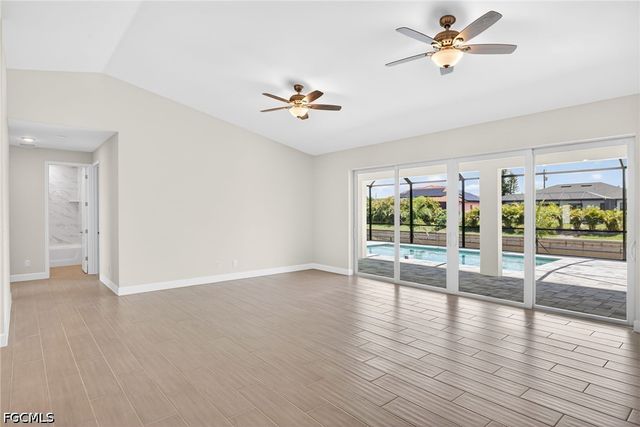 122 SW 21st TER, Cape Coral, FL 33991