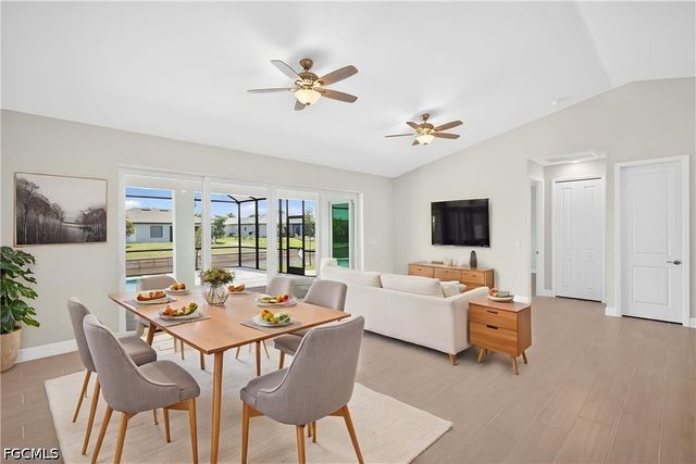 122 SW 21st TER, Cape Coral, FL 33991