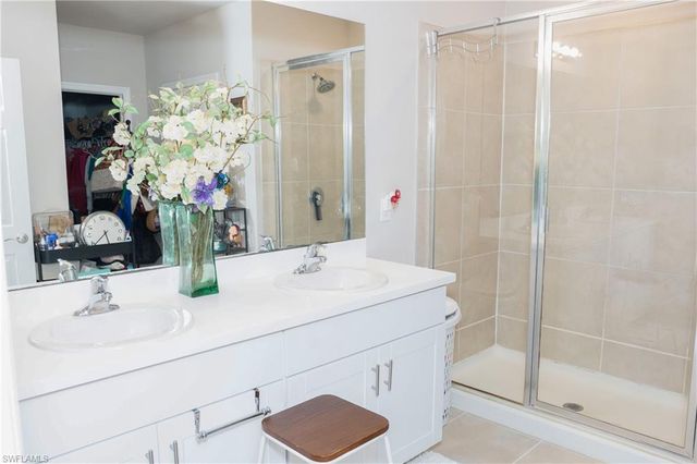 5190 42nd ST NE, Naples, FL 34120
