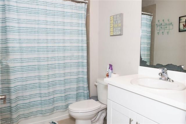5190 42nd ST NE, Naples, FL 34120