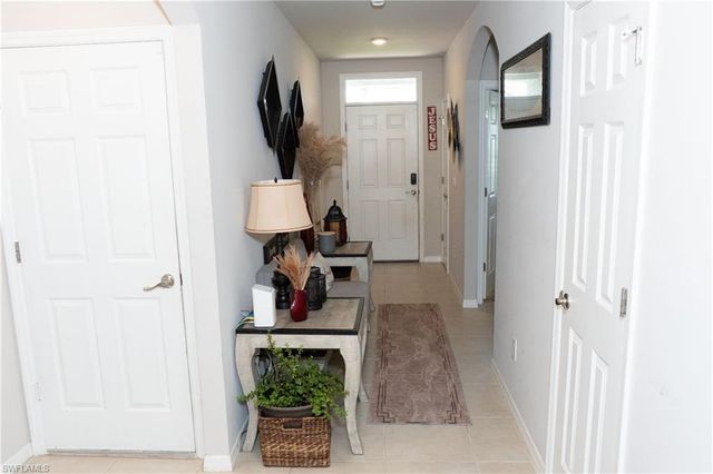 5190 42nd ST NE, Naples, FL 34120