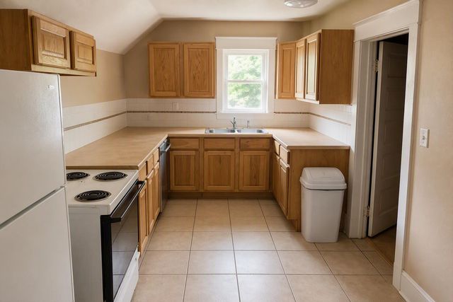 1112 S ASH St, Spokane, WA 99204