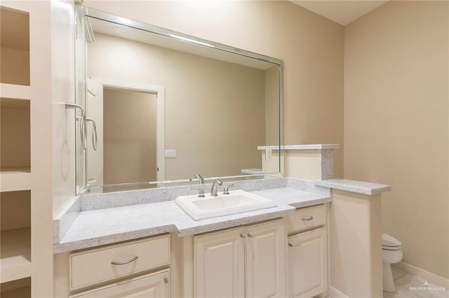 632 E Thornhill Avenue, Mcallen, TX 78503