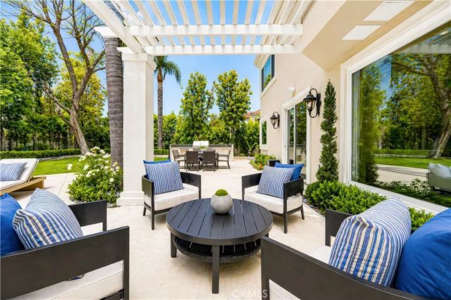 25714 Simpson Place, Calabasas, CA 91302