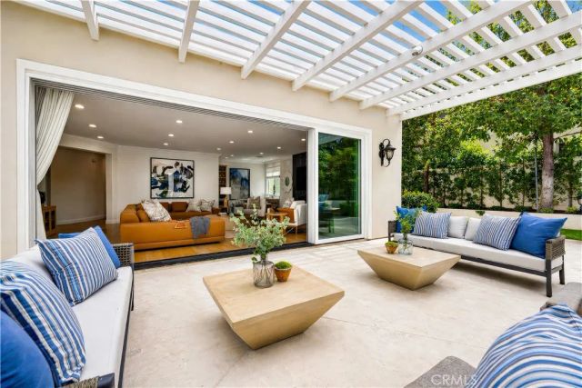 25714 Simpson Place, Calabasas, CA 91302