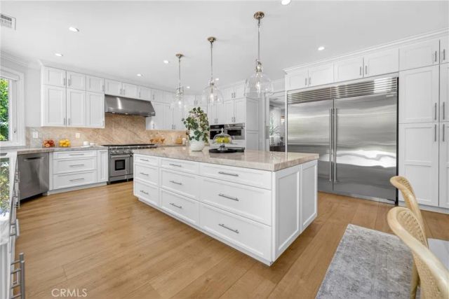 25714 Simpson Place, Calabasas, CA 91302
