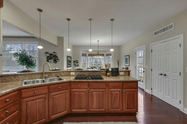 6068 Streamside Drive, Galena, OH 43021