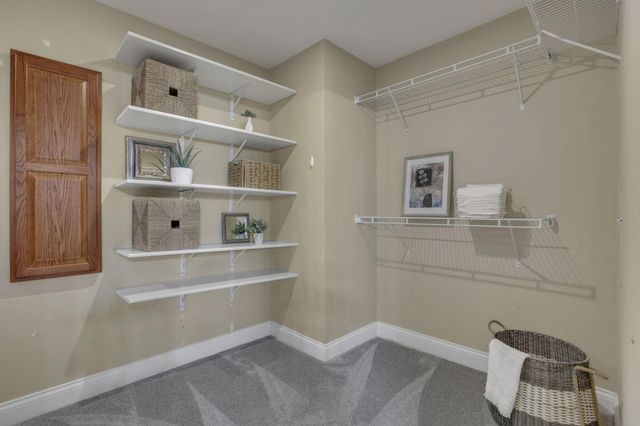 6068 Streamside Drive, Galena, OH 43021