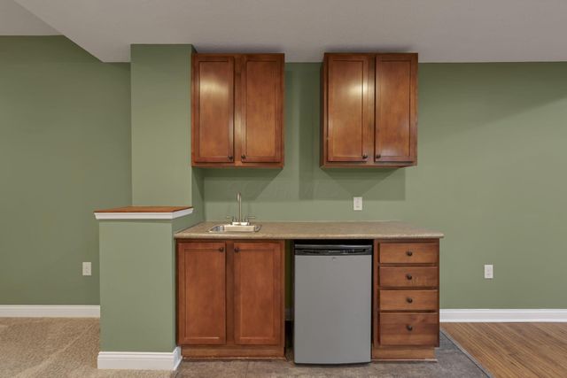 6068 Streamside Drive, Galena, OH 43021