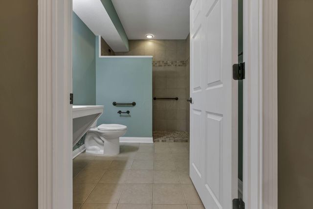 6068 Streamside Drive, Galena, OH 43021